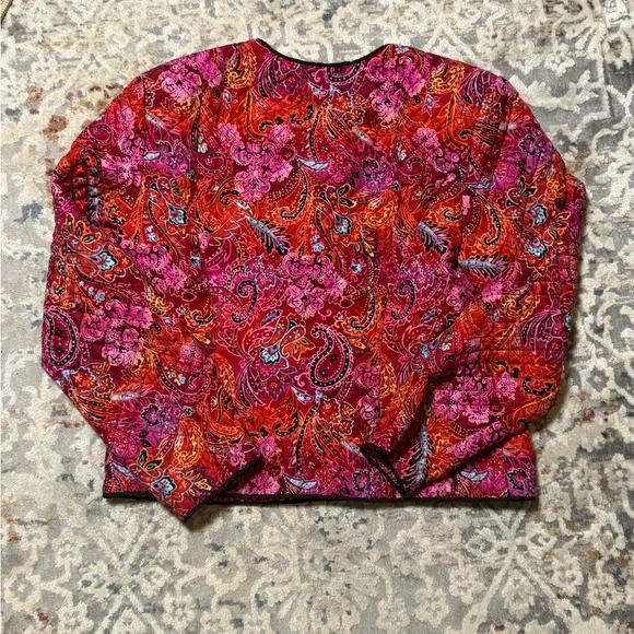 Maggy London Pink and Red Paisley Quilted Jacket with Black Trim - Picture 5 of 6